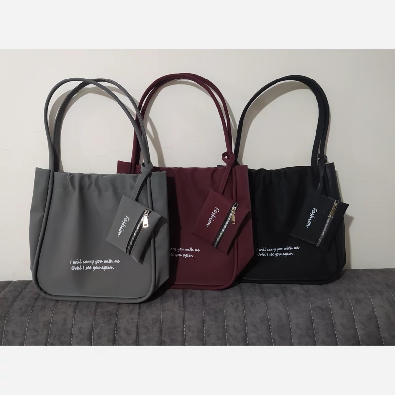 نظرات مشتری های عزیز درباره کیف دوشی زنانه 